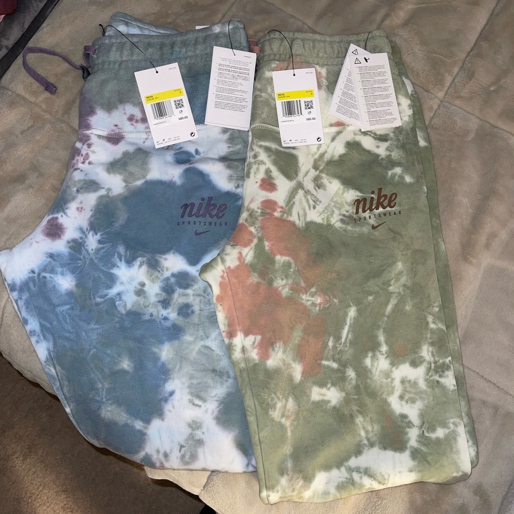 NWT Two Men’s Nike Joggers